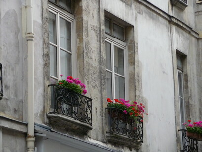 Parigi, finestra fiorita. Ph Simonetta Sandri