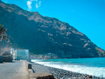 Praia na Ilha de Santo Antão, Cabo Verde