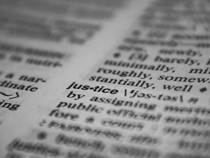 Justice: una parola del dizionario inglese