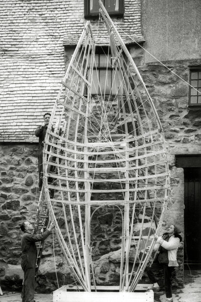 Barbara Hepworth Winged Figure, work in progress, 1962, Courtesy Bowness, Hepworth Estate
