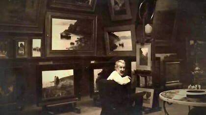 Carlo Adolfo Schlatter nel suo studio