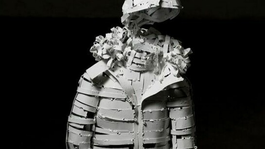 Senza titolo, serie Il senso della assenza, dettaglio, 2008. Ferro saldato smaltato, 100 x 46 x 30cm.