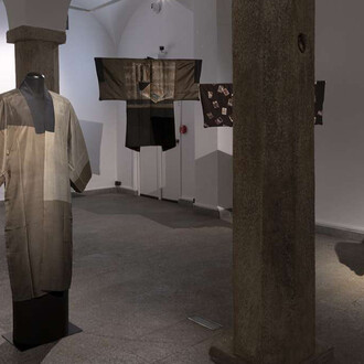 Haori. Gli abiti maschili del primo Novecento narrano il Giappone, vista della mostra. Per gentile concessione del Museo d’Arte Orientale