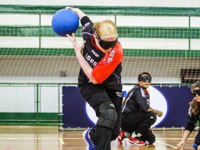 Jogadora em uma partida da Copa Caixa de Goadball feminino 2016