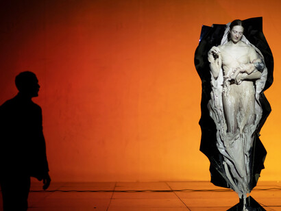 Dimitris Papaioannou, Transverse Orientation,  2021 © Julian Mommert