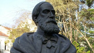 Camilo Pessanha possui um espírito épico-ético e isso revela-se nas suas conferências e estudos como, por exemplo, "Introdução a um estudo sobre a civilização chinesa" (1912), ou o relato de uma conferência "Sobre a literatura chinesa" onde realça a obra de Confúcio e a importância da luz intensa que a civilização chinesa projecta sobre o modo de ser das civilizações extintas