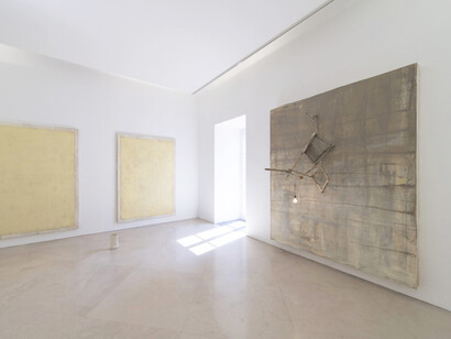 Sala mostra Lawrence Carroll, Museo Madre, 2022