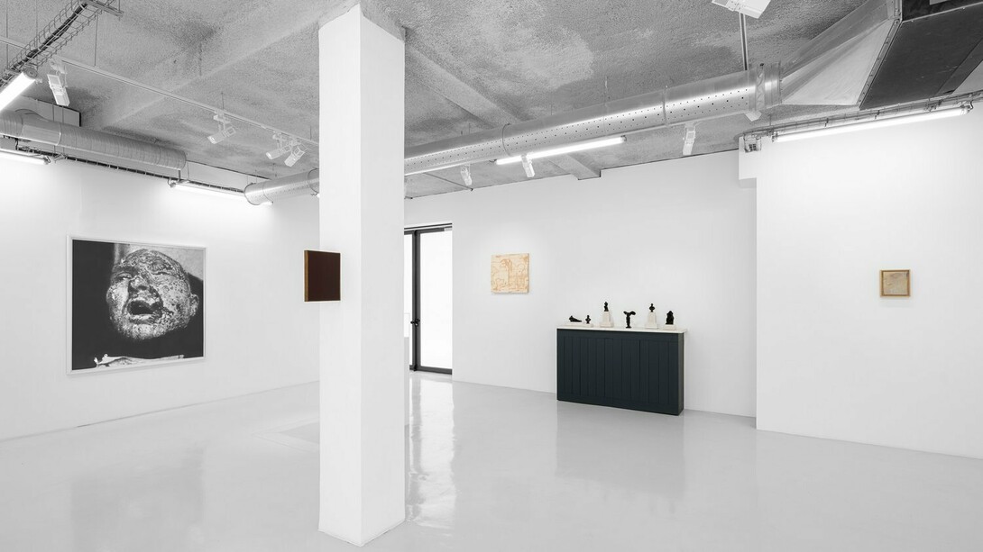 Artistes divers, De l’effacement de la figure humaine, vue d'exposition. Avec l'aimable autorisation de la Galerie Sator