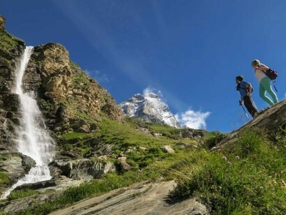 Trekking