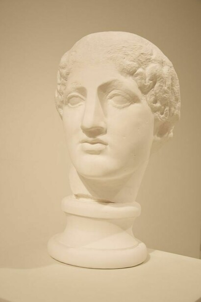 Li Hongbo, Bust of Athena, paper, 2012. Courtesy Klein Sun Gallery, New York. © Li Hongbo