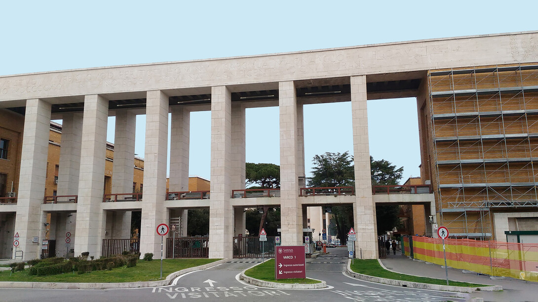 Propilei d’ingresso alla Città Universitaria dopo il recente restauro, foto Roberto Luciani