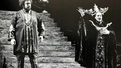 Pavarotti y Caballé en una representación de «Turandot» (Puccini) en los años setenta