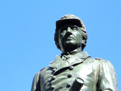 Estatuas en el punto de mira