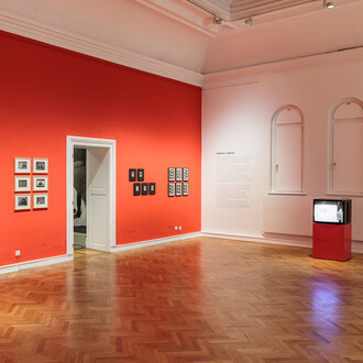 Ewa Partum, Conceptual exercises, ausstellungsansicht. Mit freundlicher genehmigung von Francisco Carolinum Linz