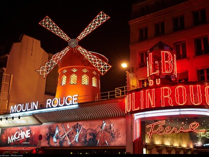 Moulin Rouge di Parigi