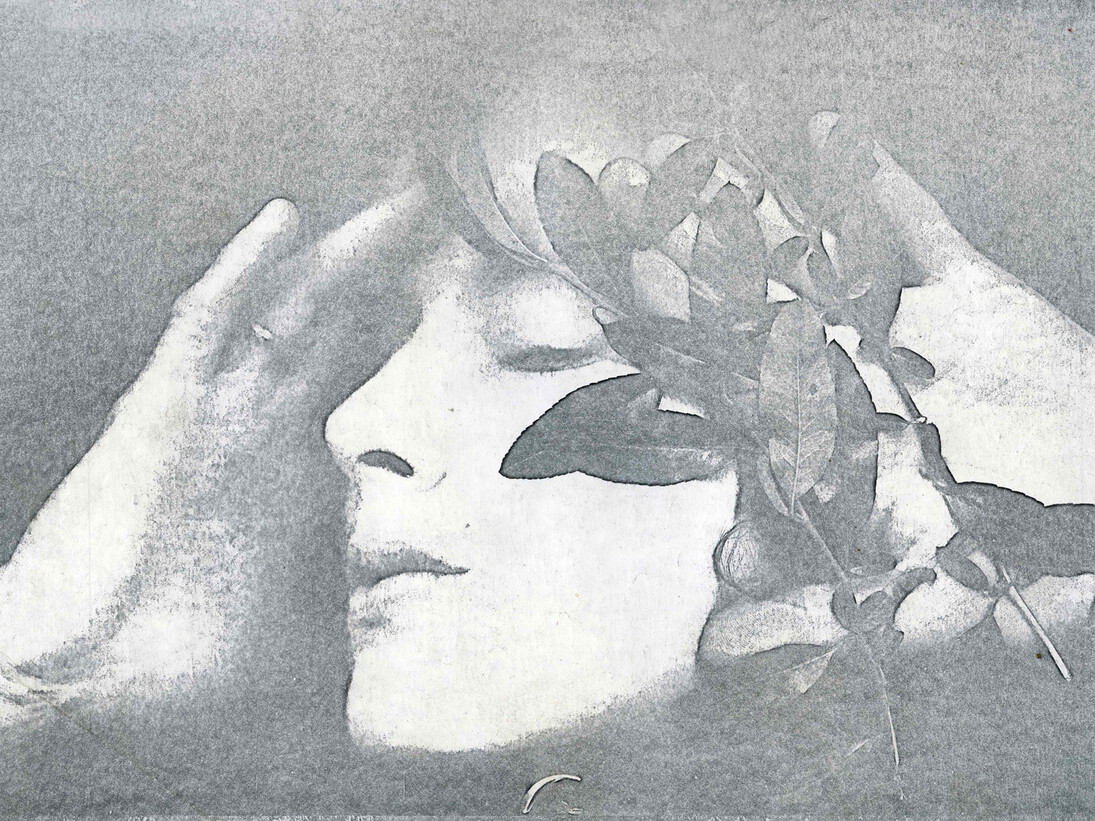Penelope Slinger, Laurel Wreath, 1974