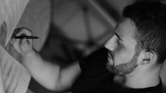 Salvatore Frega, 32 anni, è per il secondo anno composer in residence al Festival Puccini di Torre del Lago