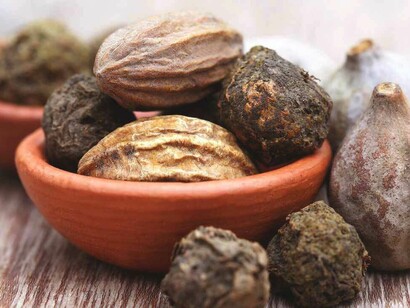 Triphala una parola sanscrita che significa tre frutti