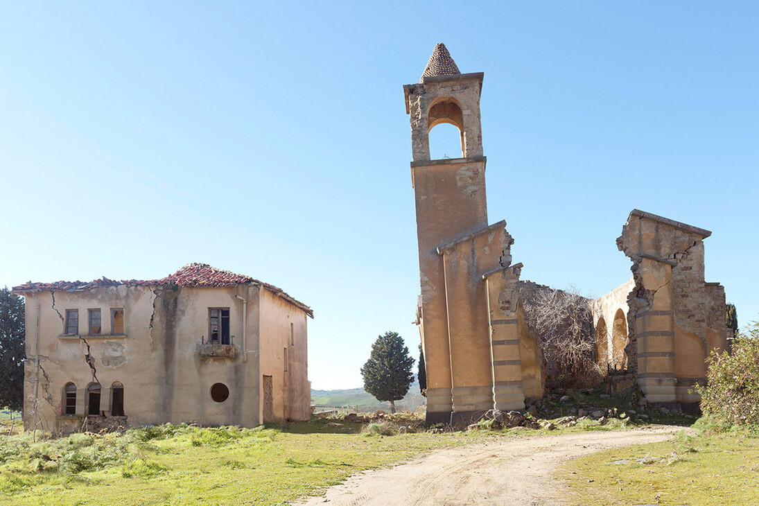 Silvia Camporesi - Atlas Italiae 08
Veduta / View
Borgo Giuliano
(Sicilia), Silvia Camporesi, 2015
Dimensioni variabili
Edizione 5+1