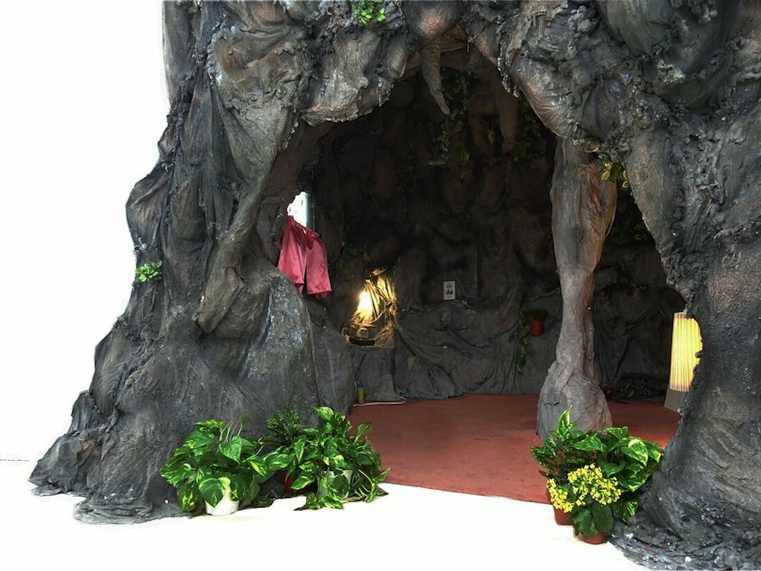 Revenge of the Crystal, exhibition view. Courtesy of Sade
