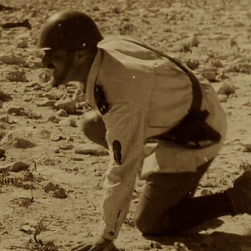 Un soldado en la crucial batalla de El Alamein