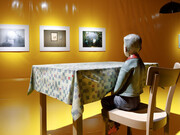 Ausstellungsansicht/exhibition view I am a Problem, Vordergrund/foreground: Martin Honert: Foto, 1993 Courtesy VG Bild-Kunst, Bonn 2017, Foto/photo: Axel Schneider