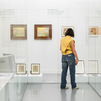 Various artists, Old guard? Avant-garde! Exhibition view. Courtesy of M HKA