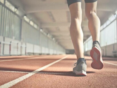 Persona motivata accelera il passo per iniziare a correre: il livello di difficoltà della situazione del compito per essere ottimale dovrebbe essere al di sopra del livello di difficoltà affrontato fino a quel momento