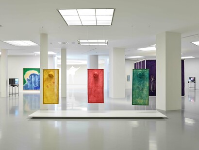 Nicola L., When the Earth turned the other way, exhibition view. Courtesy of M HKA