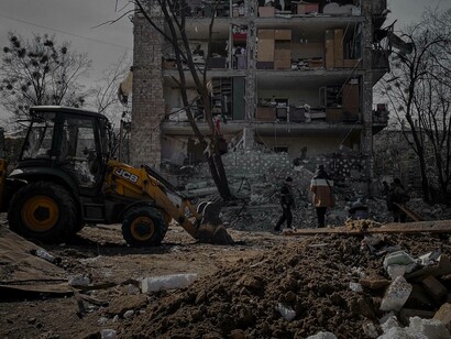 A building in Ukraine without its side caused by Russian missiles