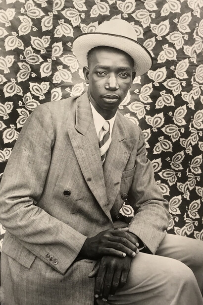 Keita, dandy. © Seydou Keita | Courtesy Gallery FIFTY 