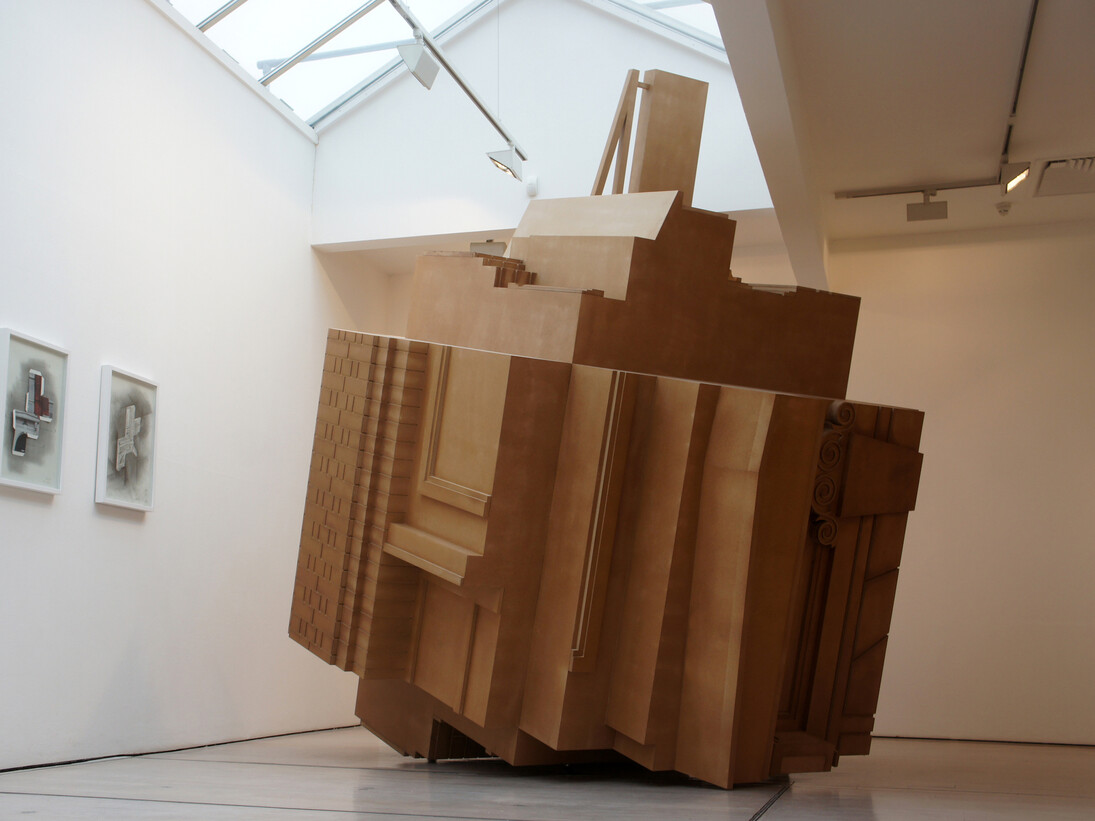 Richard Wilson, Block of Dering, 2017, Wood, 353 x 250 x 268 cm,Photograph: Miayko Narita. © Richard Wilson.  Courtesy Annely Juda Fine Art
