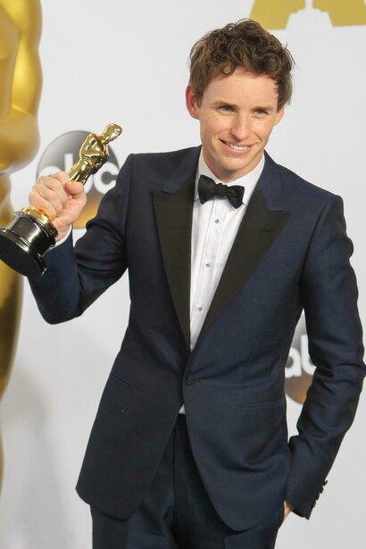 Eddie Redmayne con su Oscar