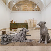 Chiara Camoni, Erguidas, yacentes (Standing up, lying down), exhibition view. Courtesy of Museo Patio Herreriano 