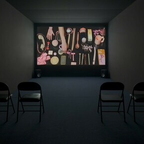 Sara Cwynar, Exhibition view. Courtesy of Foxy Production