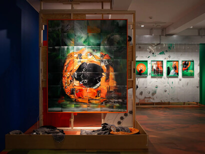 Felicity Hammond, V3 model collapse, exhibition view. Courtesy of The Photographers' Gallery