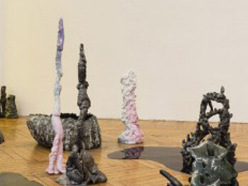 And These Crystals Are Just like Globes of Light. Courtesy of Federica Schiavo Gallery 