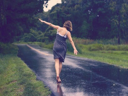 Para ser feliz muchas veces no necesitamos que dejarnos llevar por la dulce sensación de hacer las cosas despacio