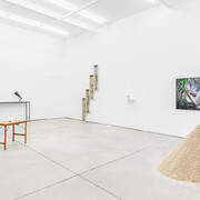 Various artists, Inherent distortion II, exhibition view. Courtesy of Bruno Múrias Gallery