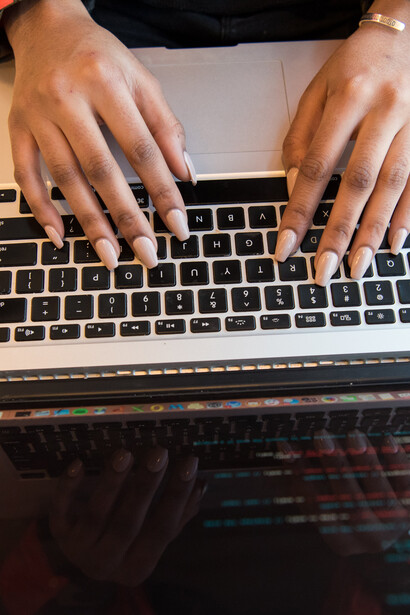 A área da programação serve para aqueles que se veem atraídos por dados e elaboração de códigos