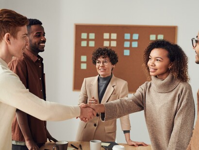 Talvez, as organizações internacionais precisarão estabelecer novos escritórios comuns para preservar e instalar novas regras éticas e morais internacionais