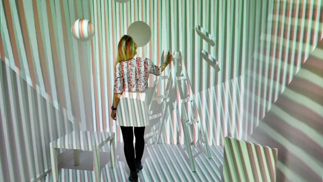 Carlos Cruz-Diez. Courtesy of Puerta Roja 