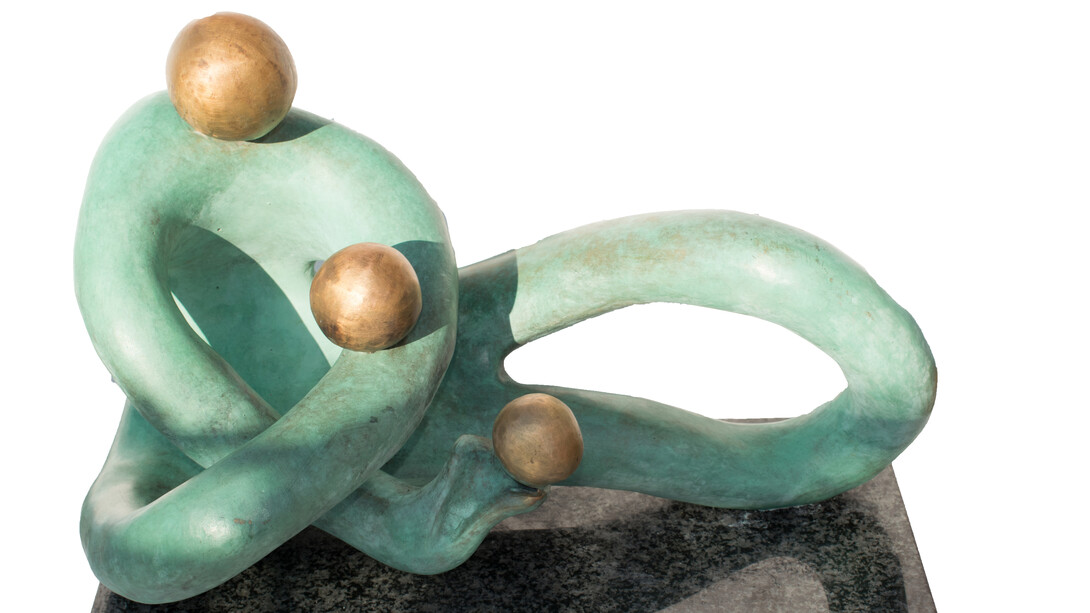 Maternità, bronzo, cm 40x30x25, 2017