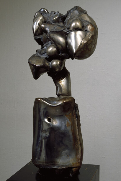 Richard Hunt, Untitled, c. 1963. Collection Museum of Contemporary Art Chicago, Gift of Mark Maremont, Stephen Maremont, and Kate Maremont Stone in memory of Jill Fischer Maremont. © 1963 Richard Hunt. Photo: Nathan Keay, © Museum of Contemporary Art Chicago.