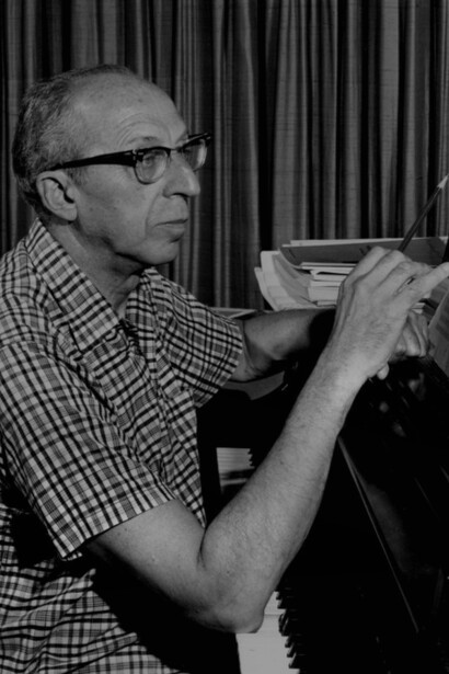 Aaron Copland, destacó como uno de los creadores más importantes de la identidad musical de Estados Unidos en el siglo XX
