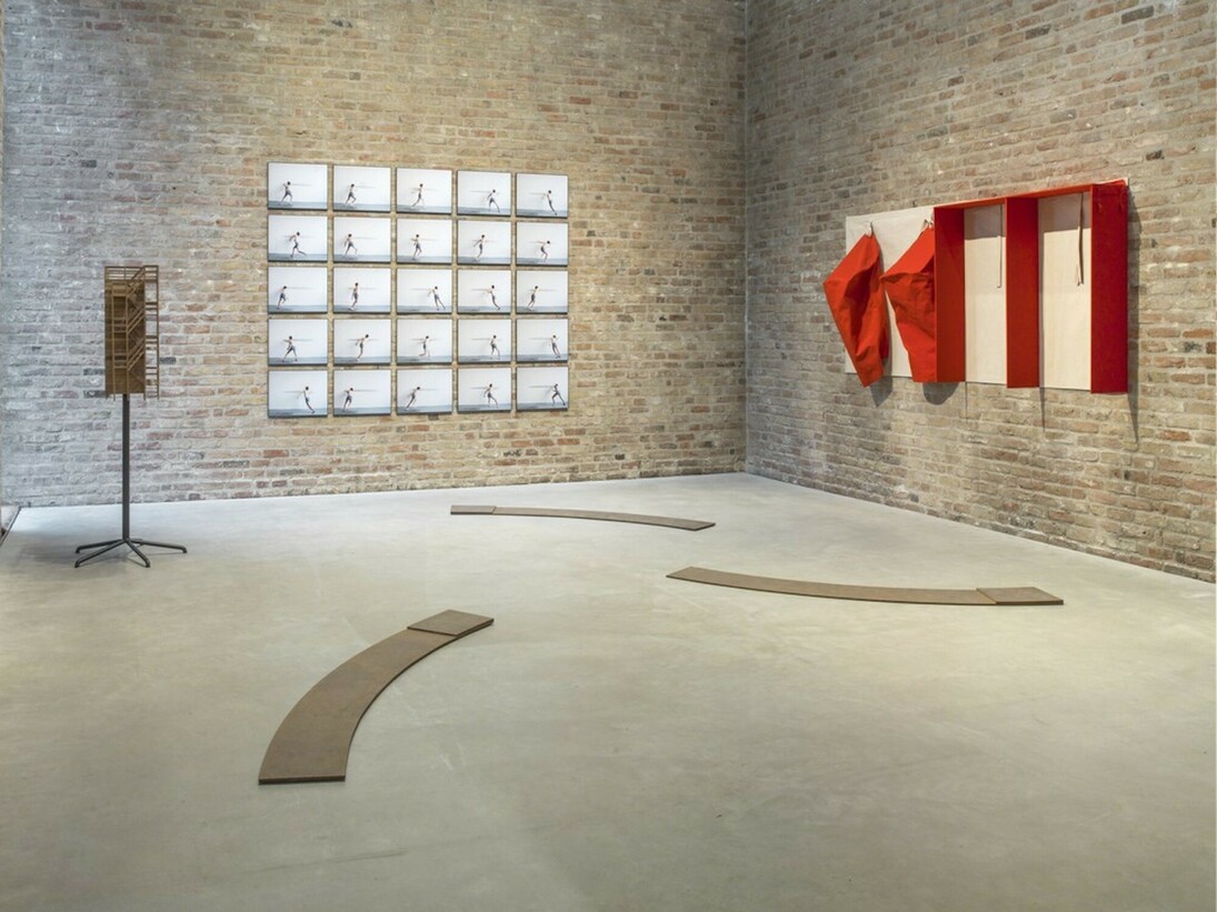Three positions. Six directions, Exhibition view. Courtesy of König Galerie