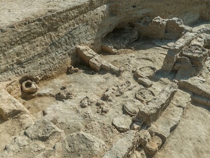 Fucina con aree produttive associate al fuoco. Per le immagini si ringrazia il Ministero degli Esteri