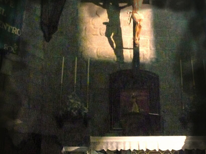 La iglesia comenzó a construirse a principios del siglo XIV, probablemente sobre una antigua mezquita. Fue concluida en el año 1321. Iglesia de Santa María del Castillo, Buitrago del Lozoya, España