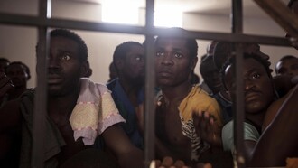 Migrantes refugiados en Libia: la cara del horror