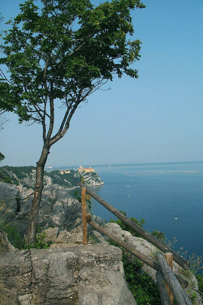 Riserva naturale delle Falesie di Duino, Trieste, Italia